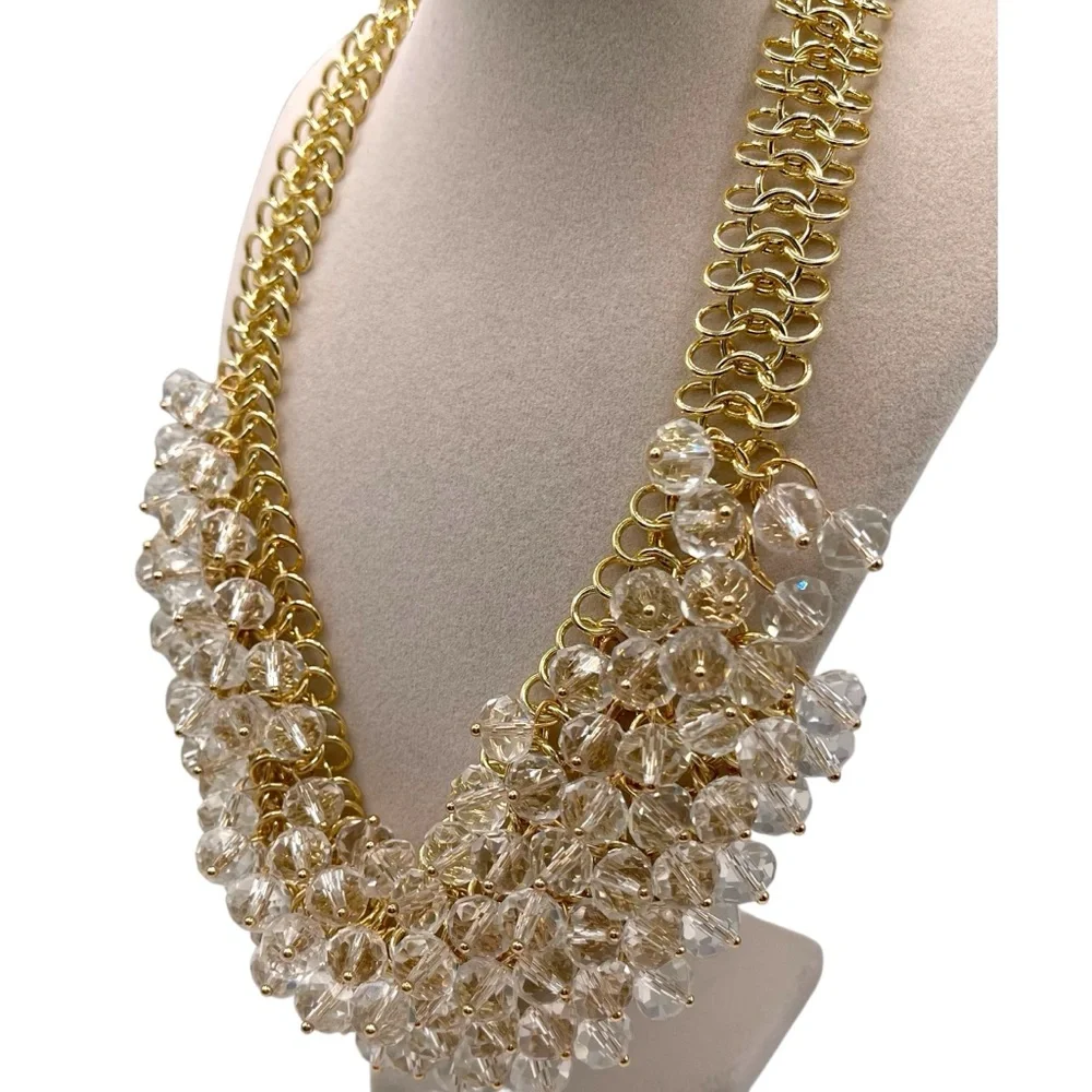 ONE LEFT! ❤️ Clear Crystal Bauble Bib Statement Necklace - Picture 2 of 5